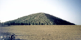 [Pilt: piramide_china03_02.jpg]