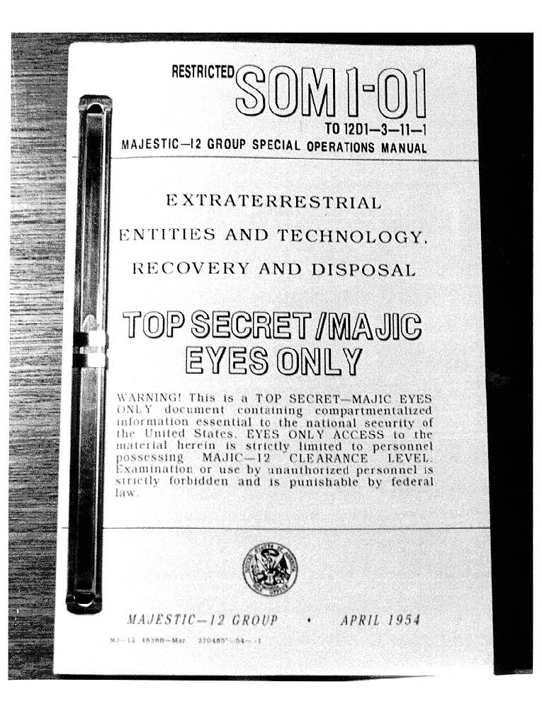 https://www.bibliotecapleyades.net/sociopolitica/ufo_officialmanual/ufo_officialmanual_01.jpg